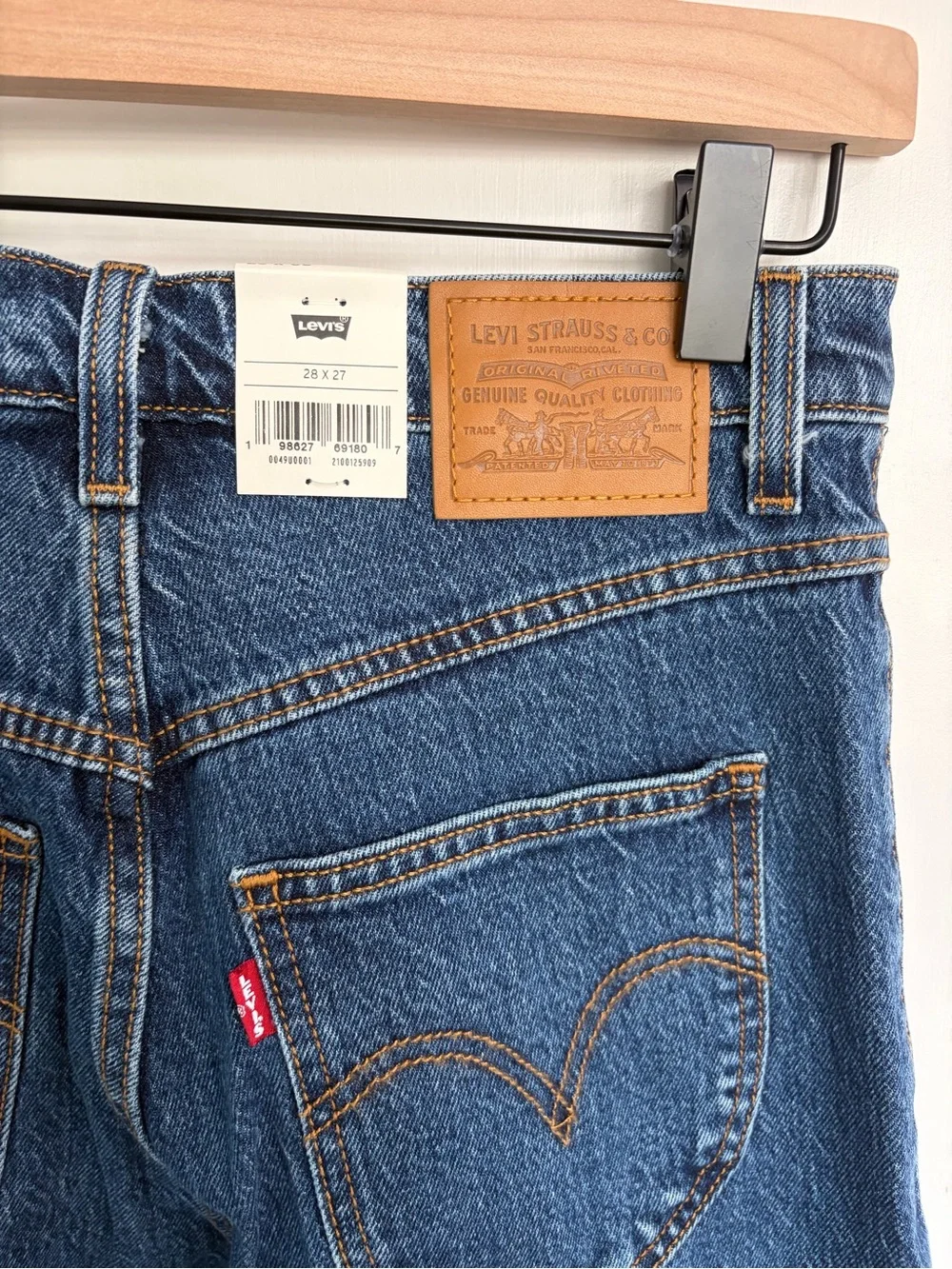 NWT Levi’s Ribcage Straight Ankle High Rise Jeans Dark Wash 28x27